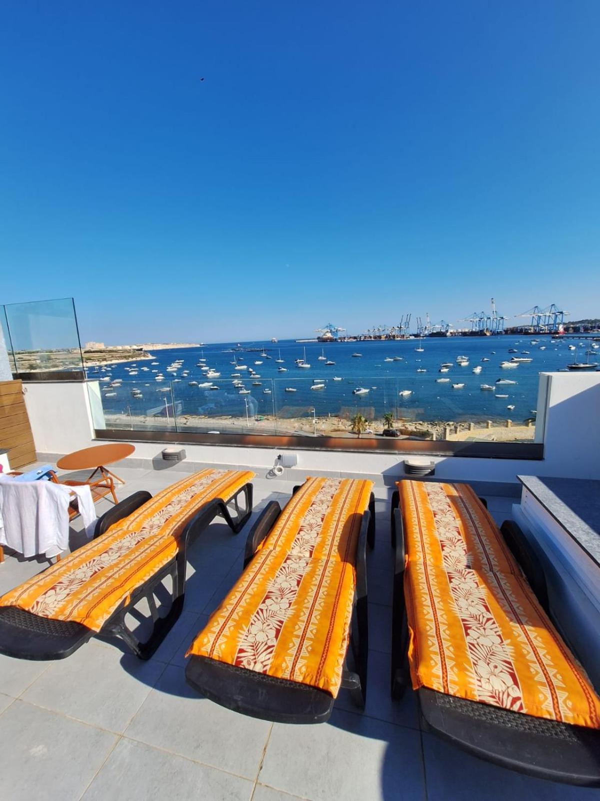 South32 Hotel Birżebbuġa Buitenkant foto