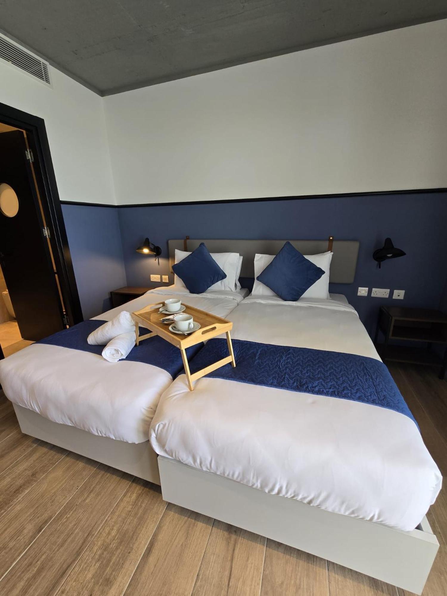 South32 Hotel Birżebbuġa Buitenkant foto