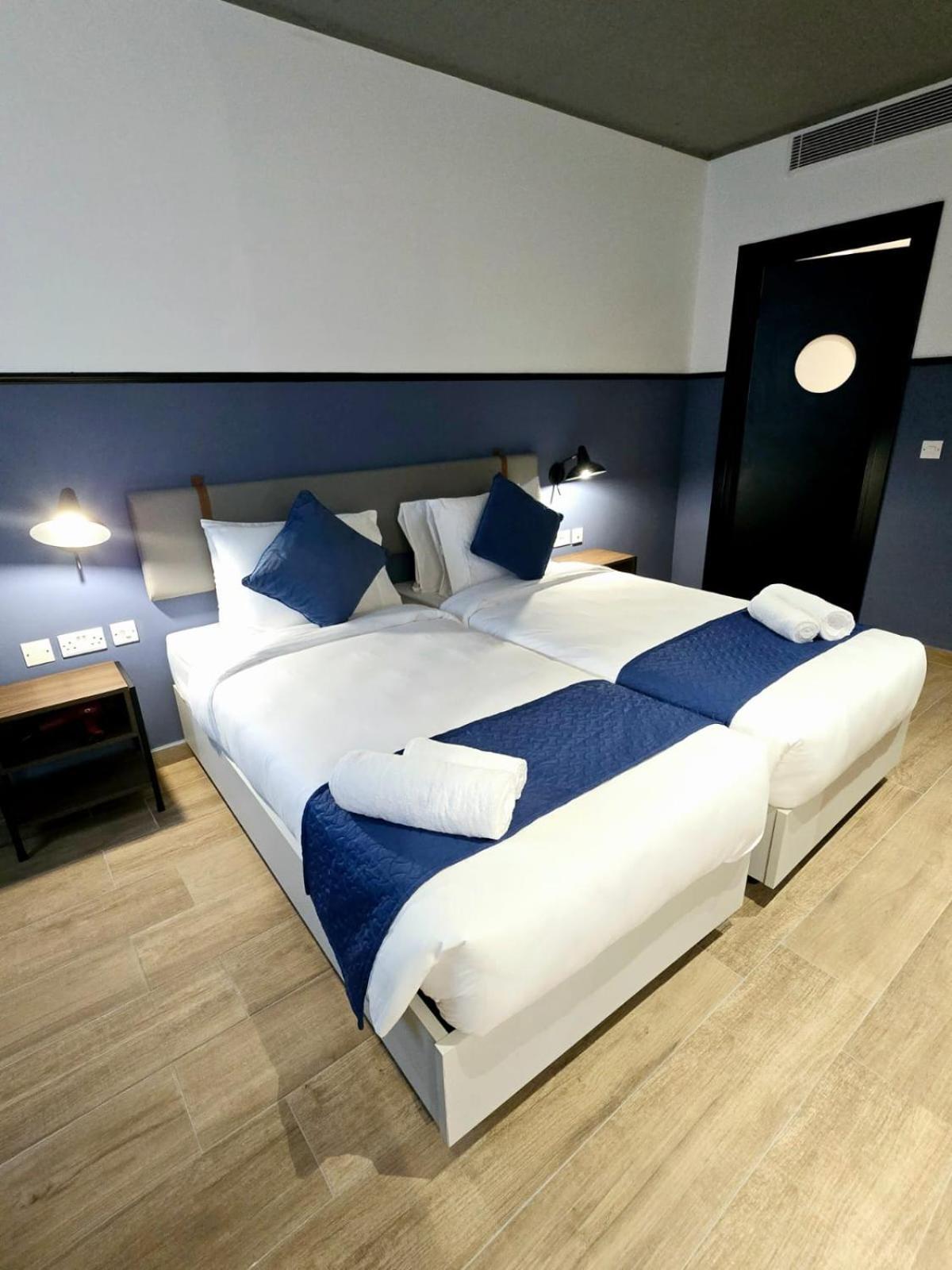 South32 Hotel Birżebbuġa Buitenkant foto