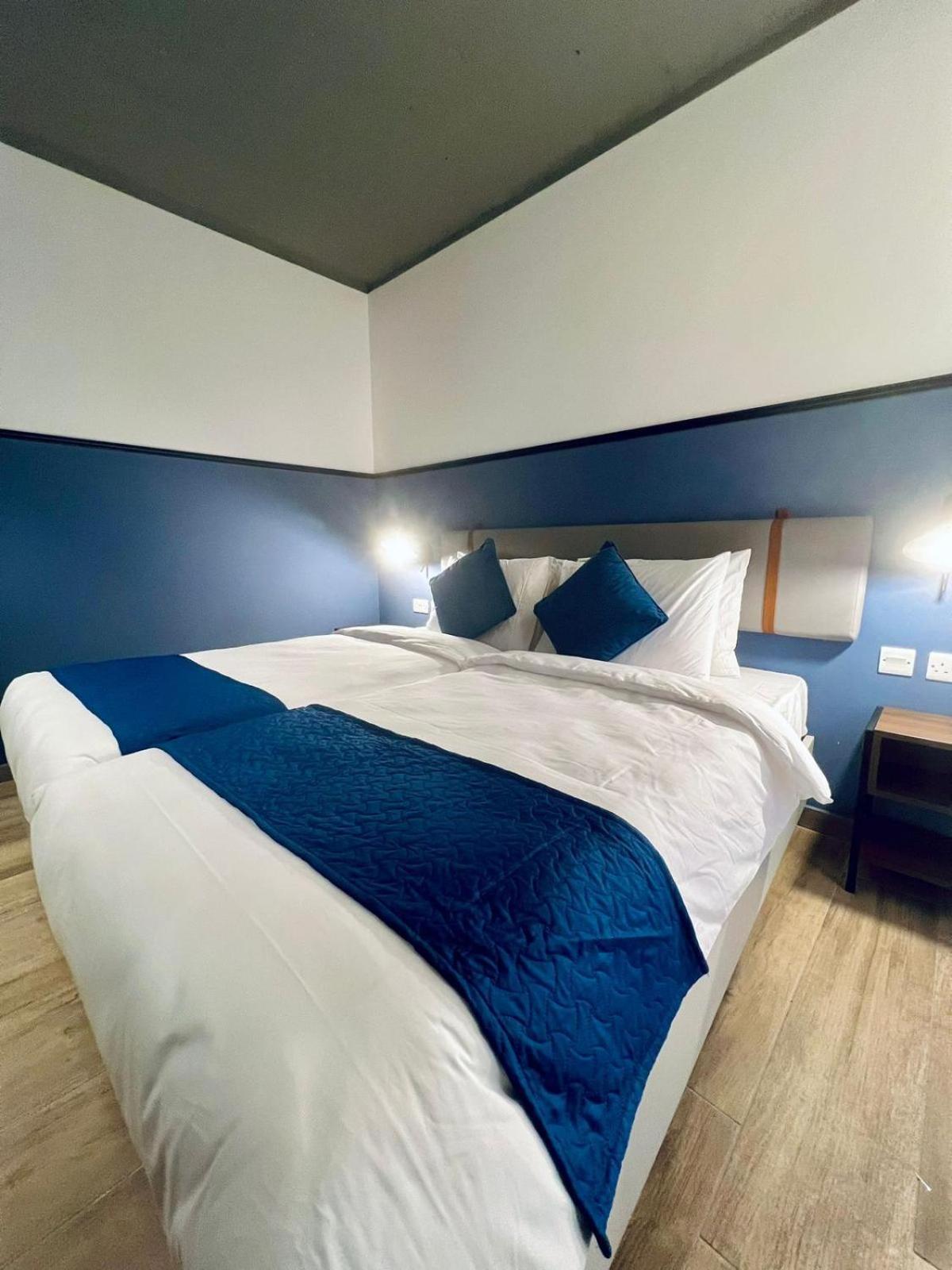 South32 Hotel Birżebbuġa Buitenkant foto