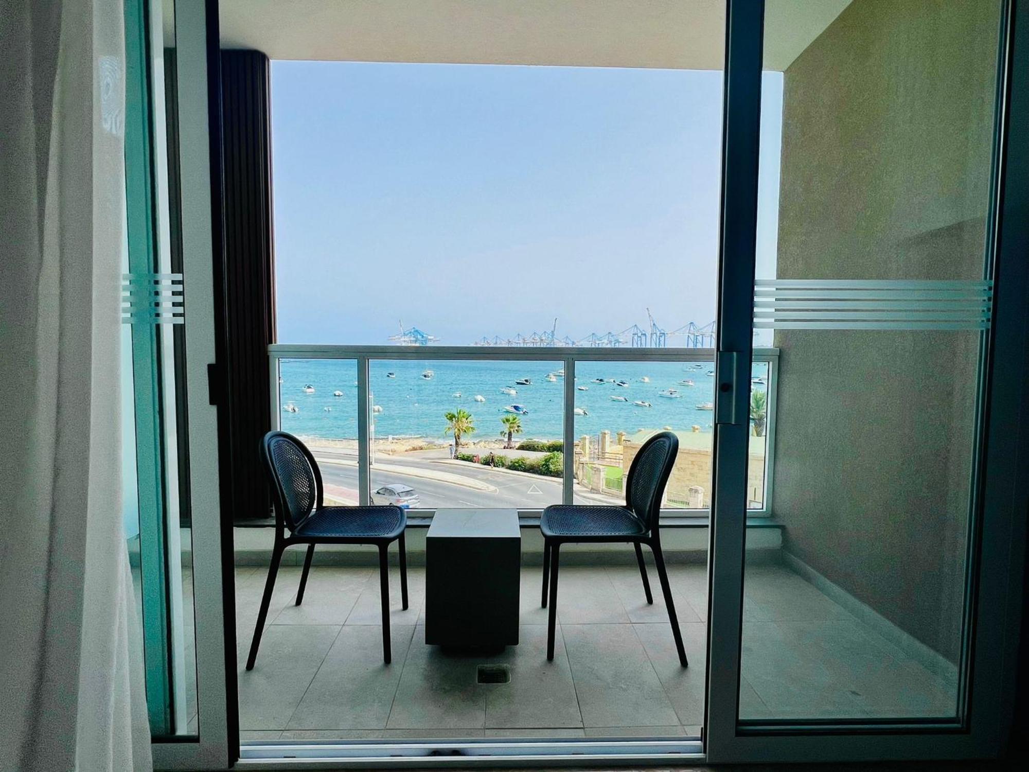 South32 Hotel Birżebbuġa Buitenkant foto